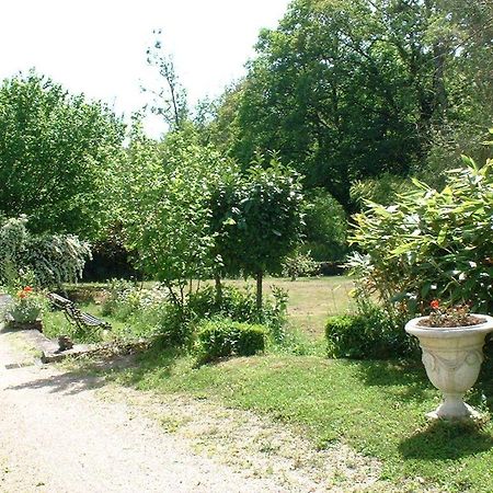 Domaine De La Dame De Lauriere Bed and Breakfast Solignac Exteriör bild