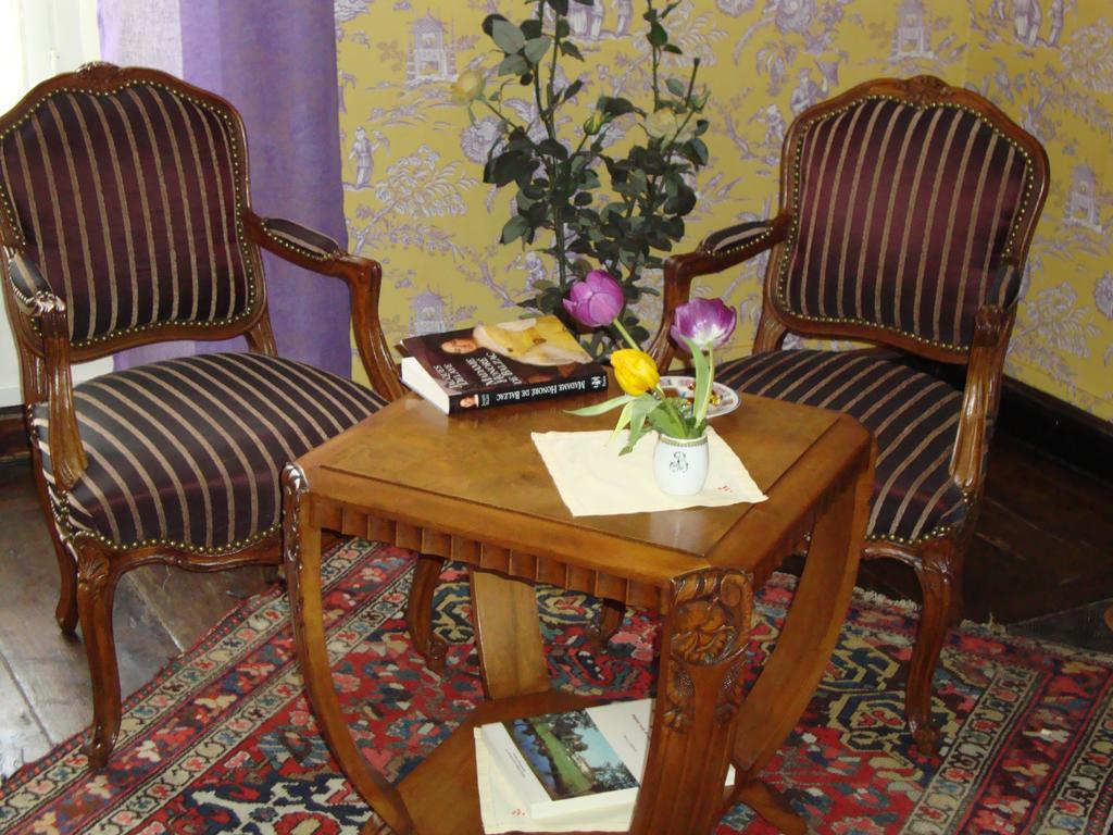 Domaine De La Dame De Lauriere Bed and Breakfast Solignac Exteriör bild
