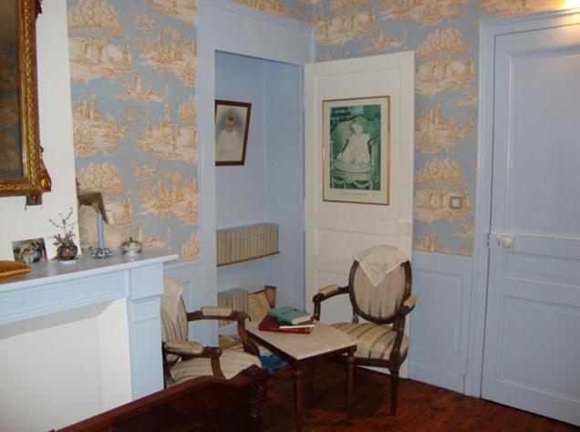 Domaine De La Dame De Lauriere Bed and Breakfast Solignac Rum bild