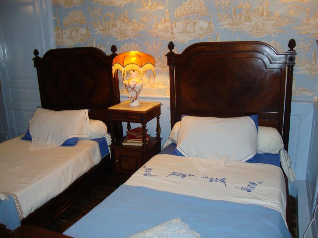 Domaine De La Dame De Lauriere Bed and Breakfast Solignac Rum bild