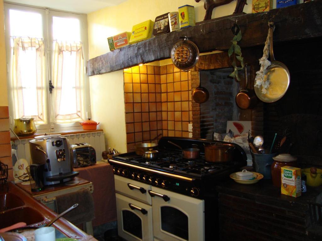 Domaine De La Dame De Lauriere Bed and Breakfast Solignac Exteriör bild