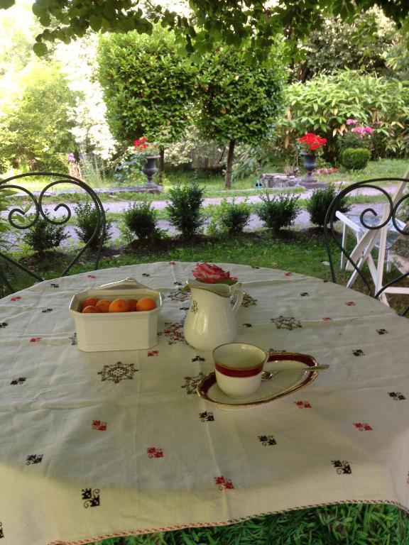 Domaine De La Dame De Lauriere Bed and Breakfast Solignac Exteriör bild