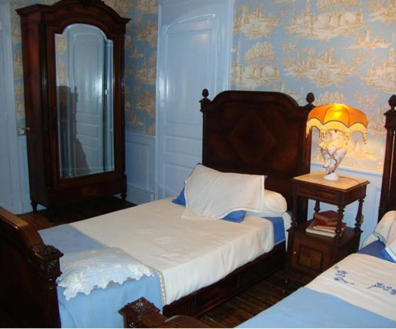 Domaine De La Dame De Lauriere Bed and Breakfast Solignac Rum bild